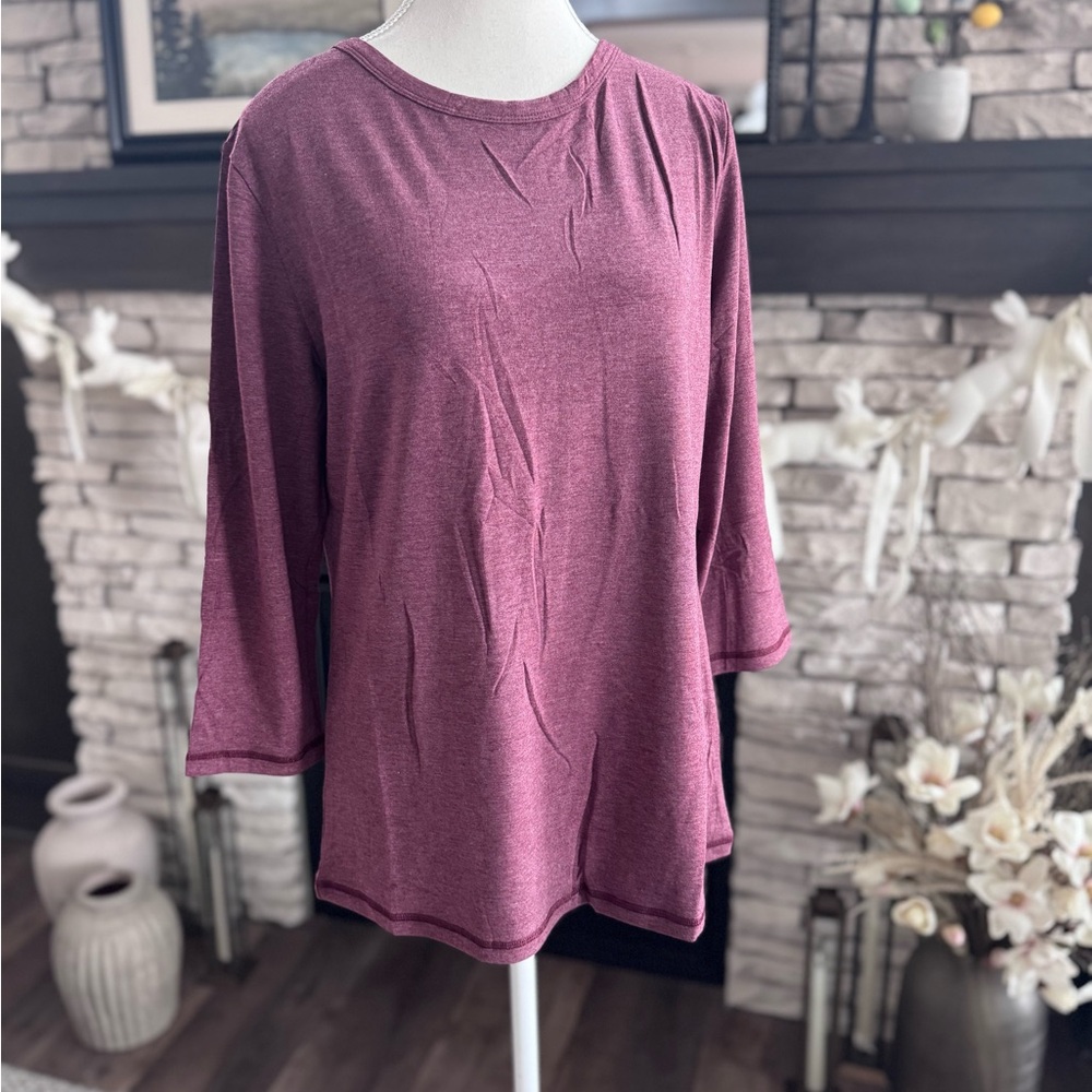 NEW WITH TAGS Medium Women's EasyGala Long Sleeve Heathered Red Top